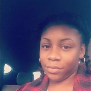 Meet your Posher, Savannah